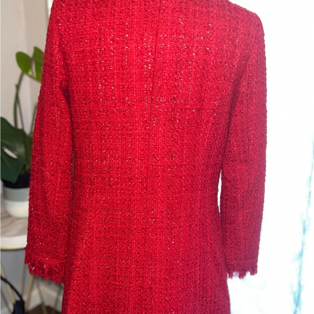 Elegant Red Tweed Coat - Picture 2 of 4